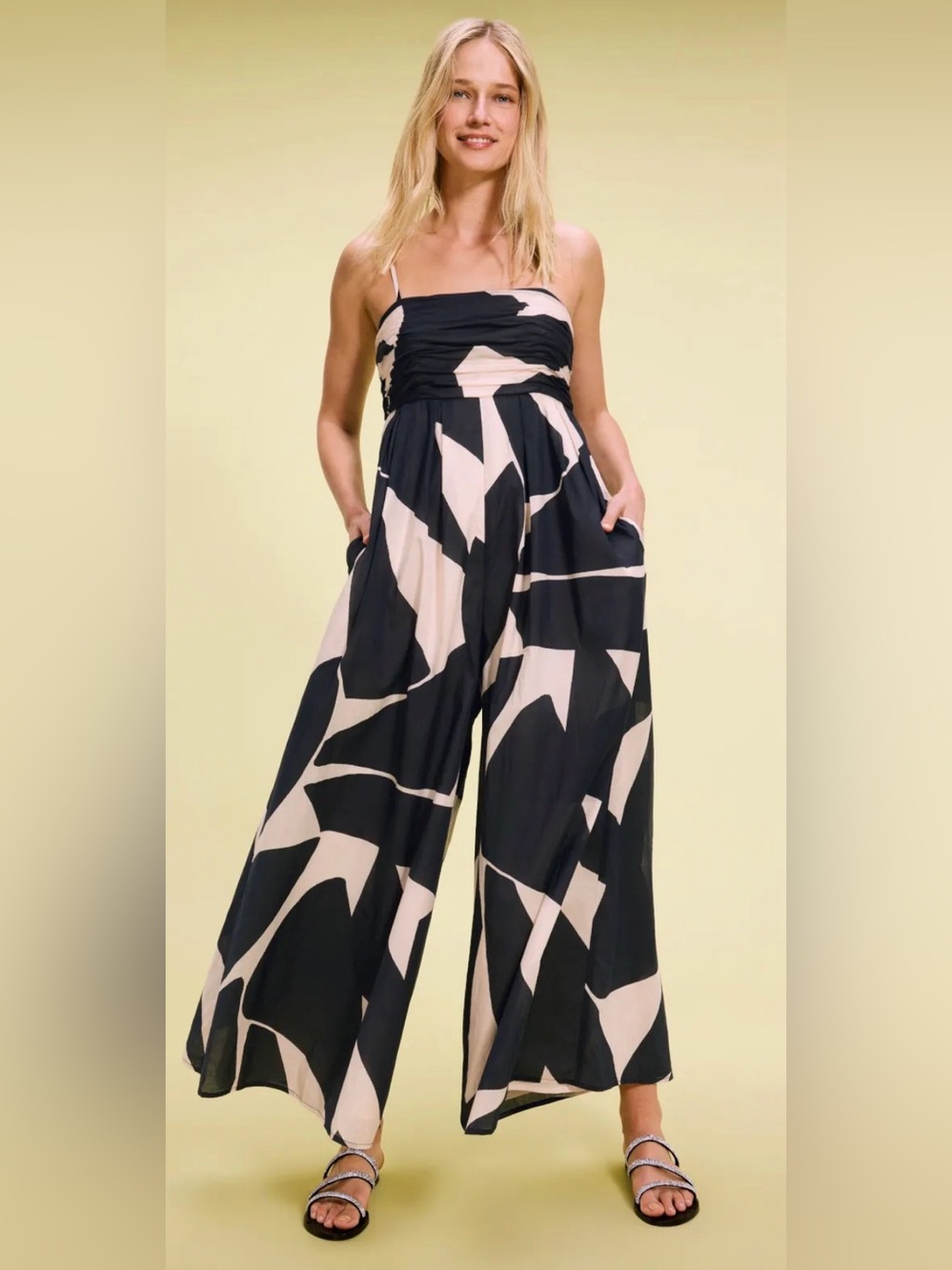 Wide-Leg  Jumpsuit in Black and Cream